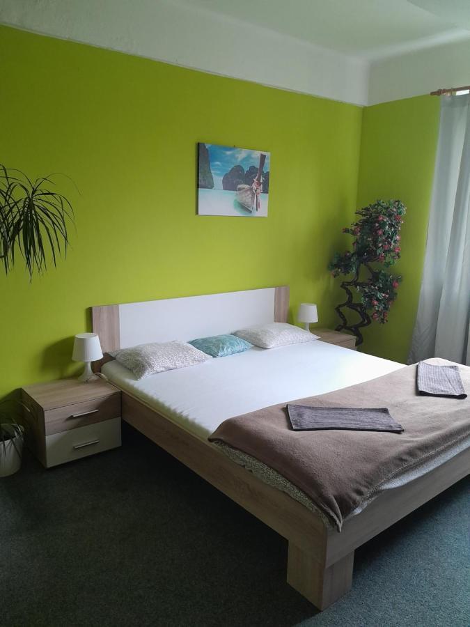 Motel Grado Prague Extérieur photo