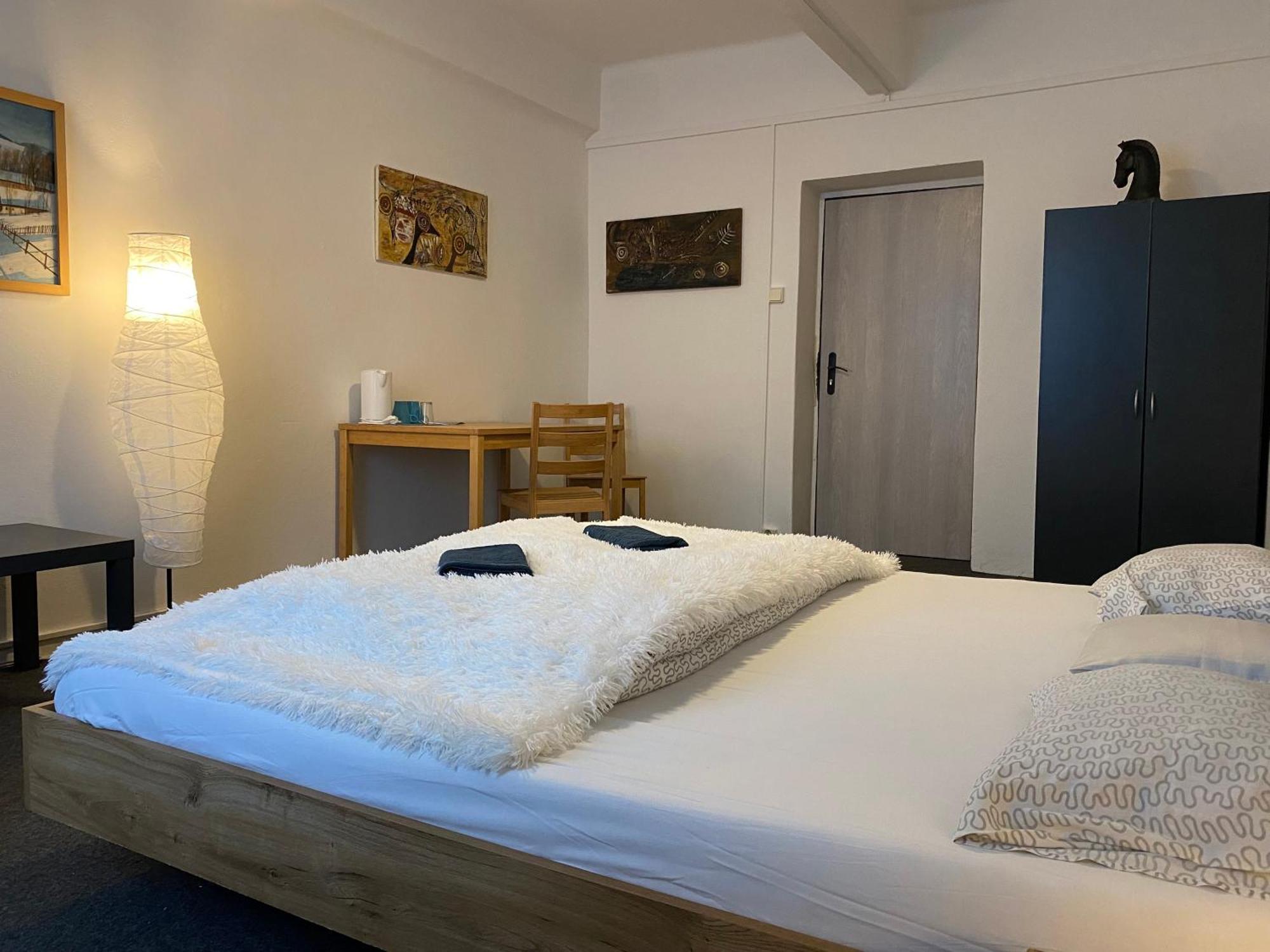 Motel Grado Prague Extérieur photo